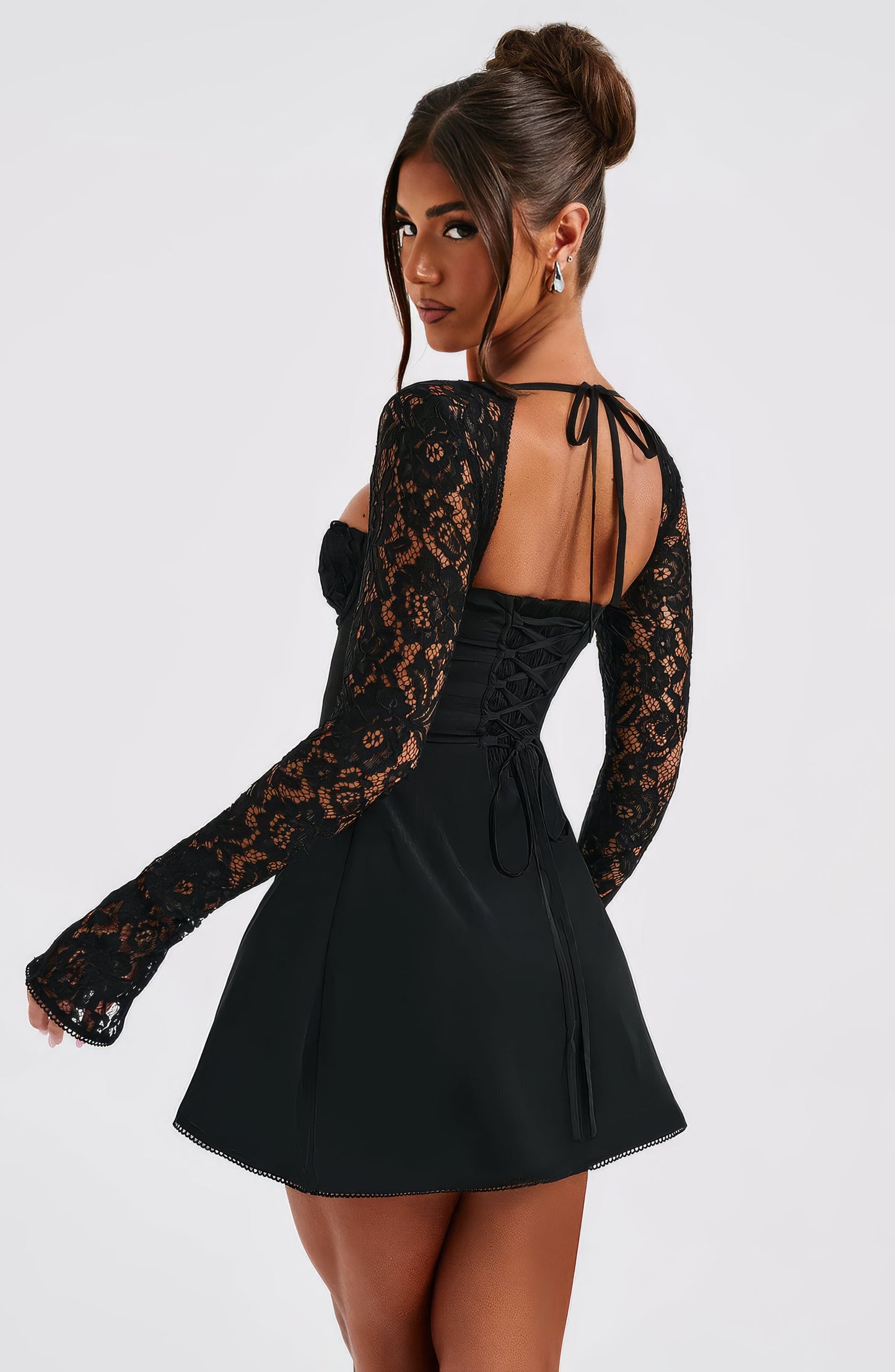 GABRIELLE | ROBE À MANCHES LONGUES ÉLÉGANTE