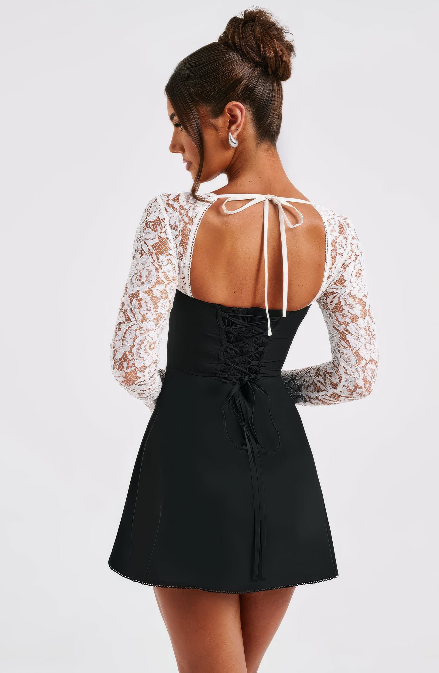 GABRIELLE | ROBE À MANCHES LONGUES ÉLÉGANTE