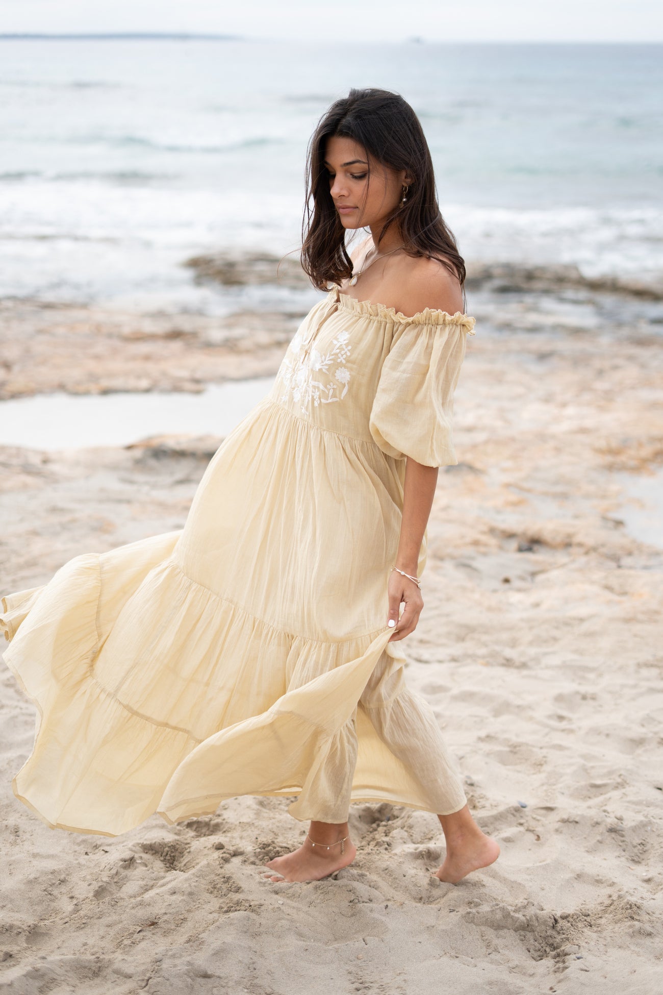 Dress Peralta Bordado Sand