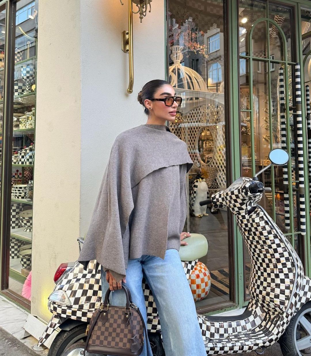 OLIVIA | Short Cape Coat
