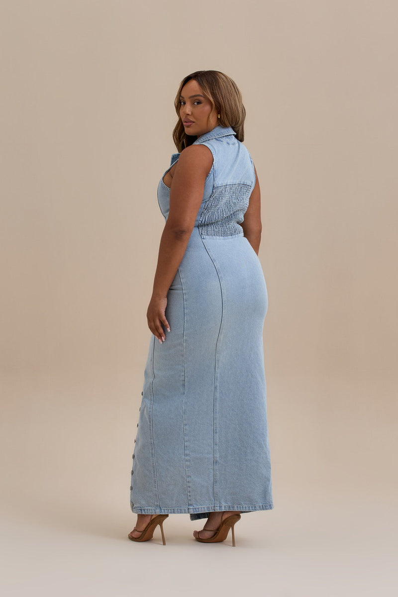 CLÉA | ROBE LONGUE EN DENIM STRUCTURÉ