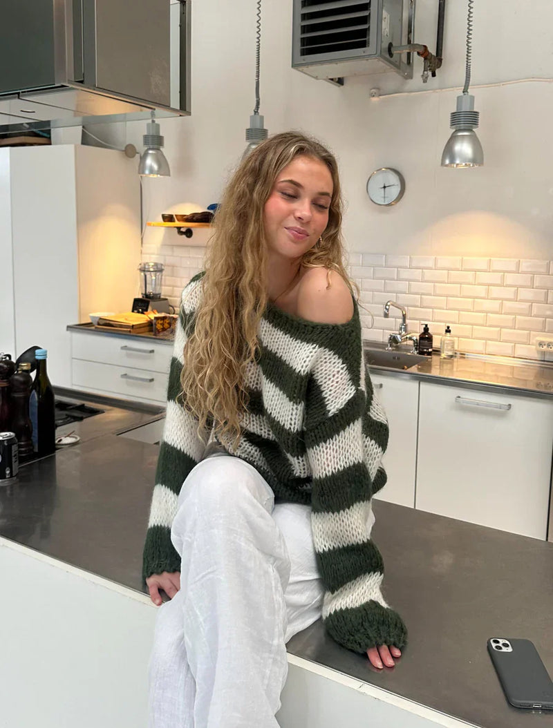 OLIVIA | Striped Knit