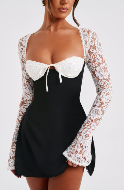GABRIELLE | ROBE À MANCHES LONGUES ÉLÉGANTE