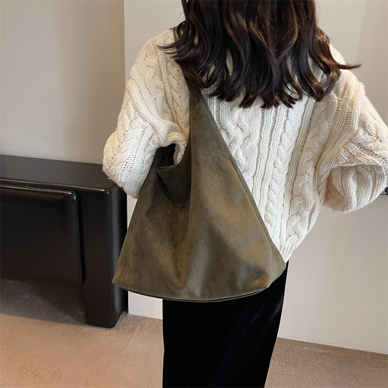 OLIVIA | Suede Tote Bag