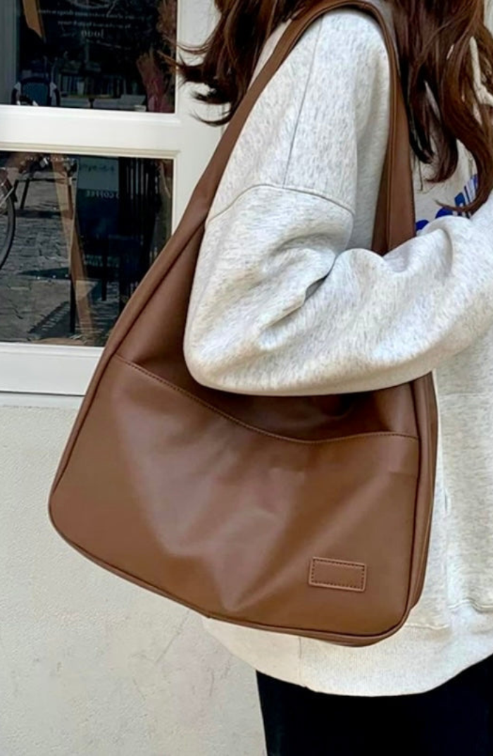 OLIVIA | Essential Shoulder Bag