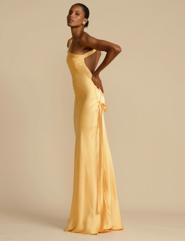 SYLVIA | ROBE LONGUE ASYMÉTRIQUE EN SATIN DOS NU