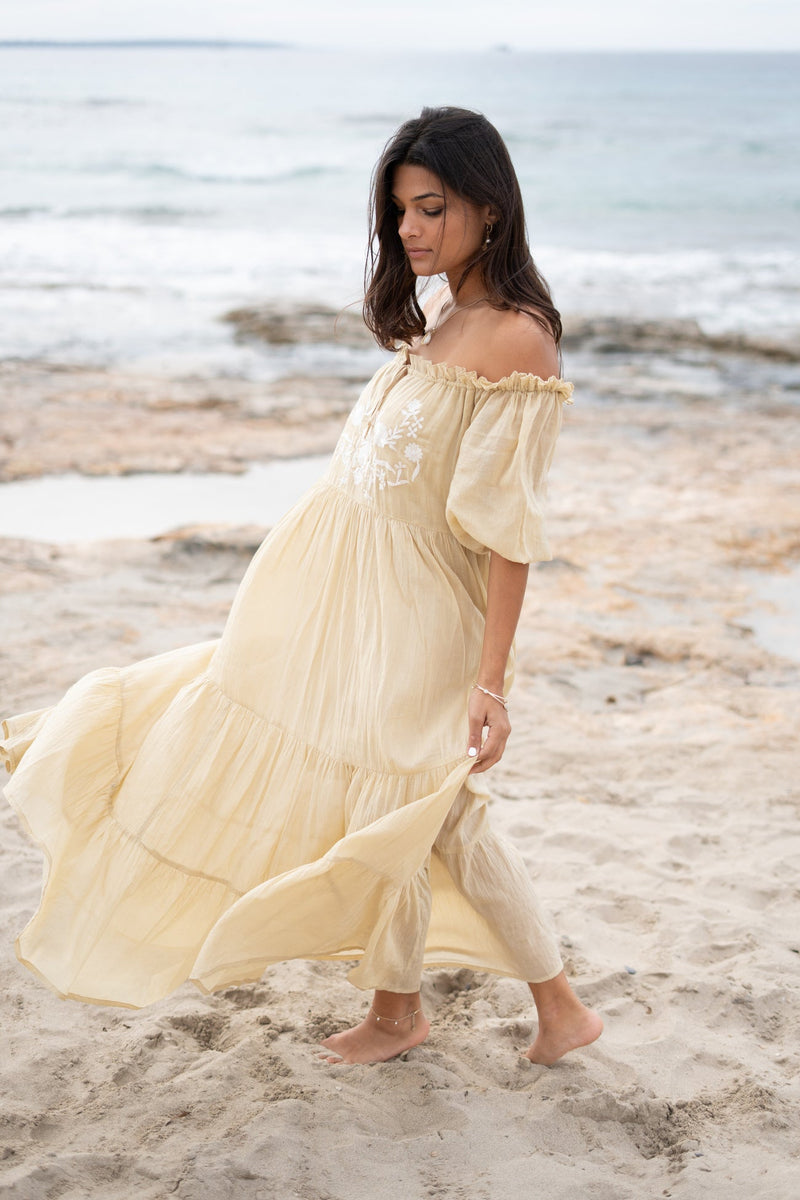 Dress Peralta Bordado Sand