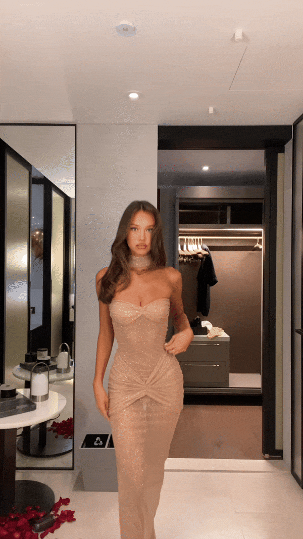 CHLOE | Robe de soirée transparente brillante et glamour